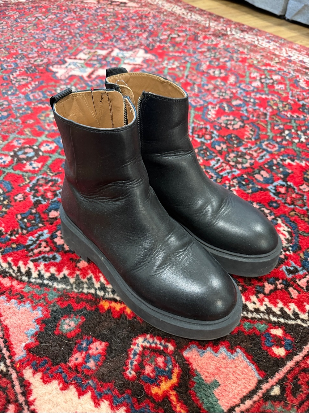 Assia platform boots by Flattered